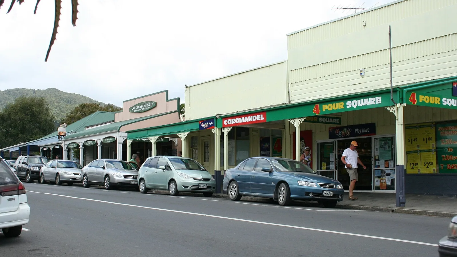 Fresh groceries in a New Zealand supermarket